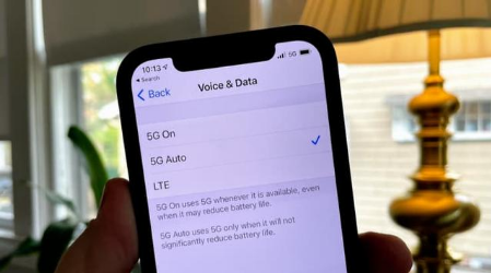 鹿邑苹果手机维修分享iPhone 12如何打开或关闭5G网络 